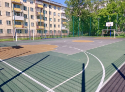 Спортивная площадка